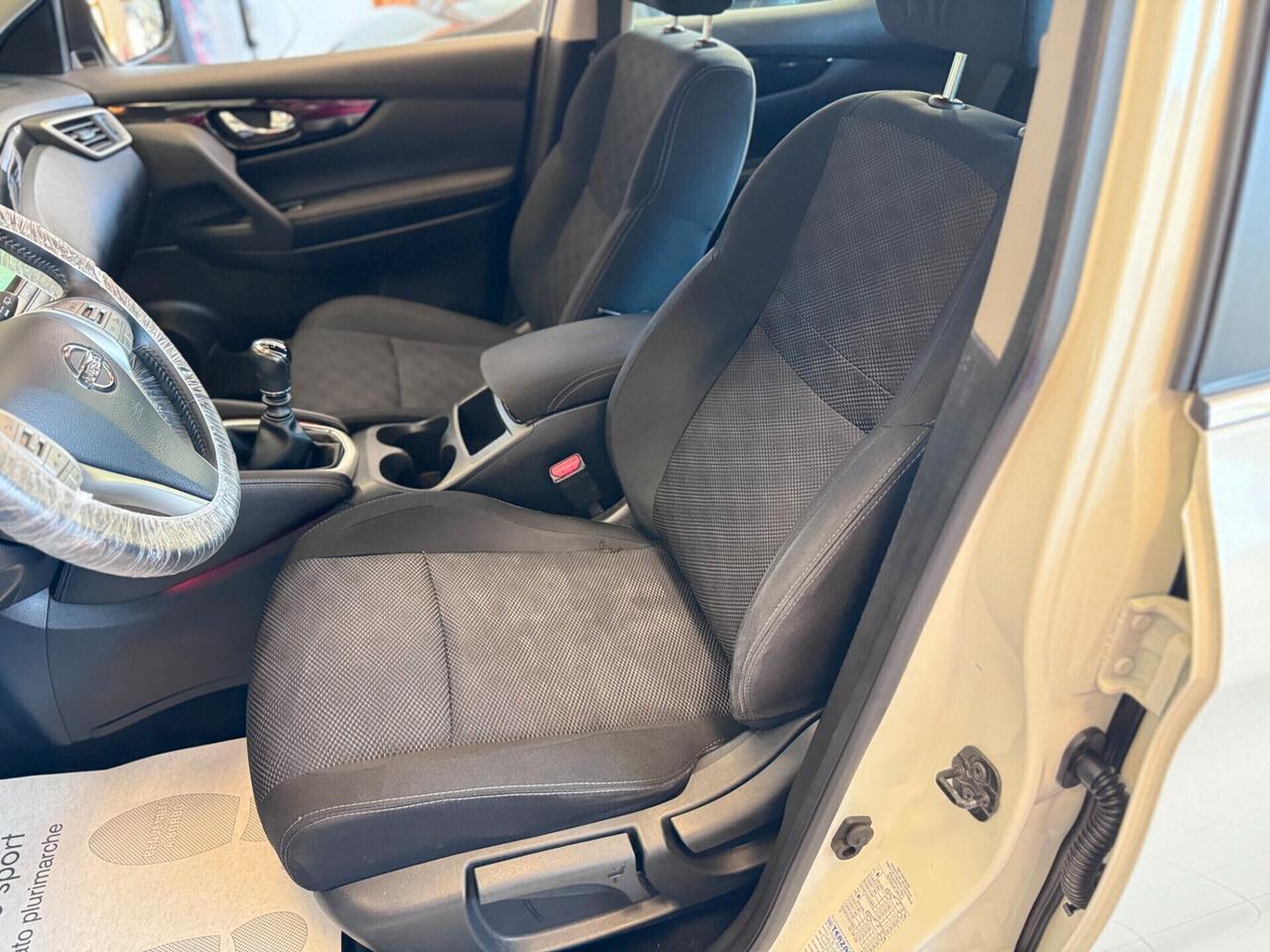 Nissan Qashqai 1.5 dCi Visia