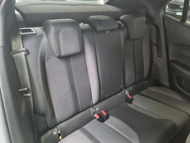 PEUGEOT 2008 BlueHDi 130 EAT8 Allure Pack S/S aut.