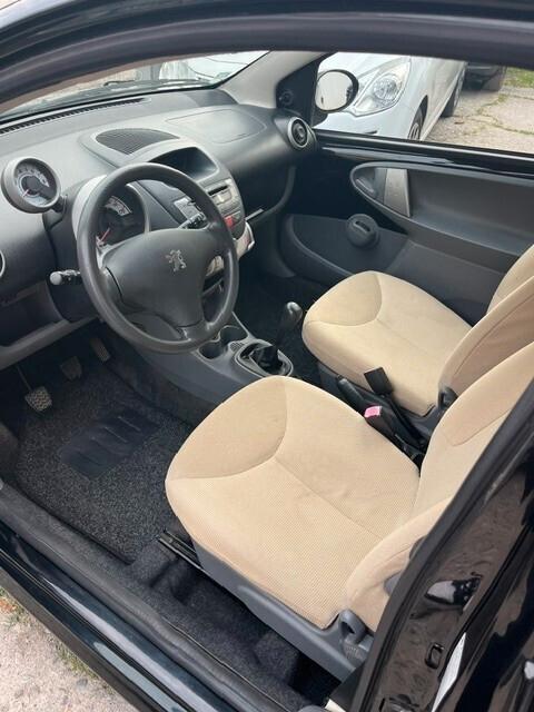 Peugeot 107 1.0 68CV 3p. Sweet Years