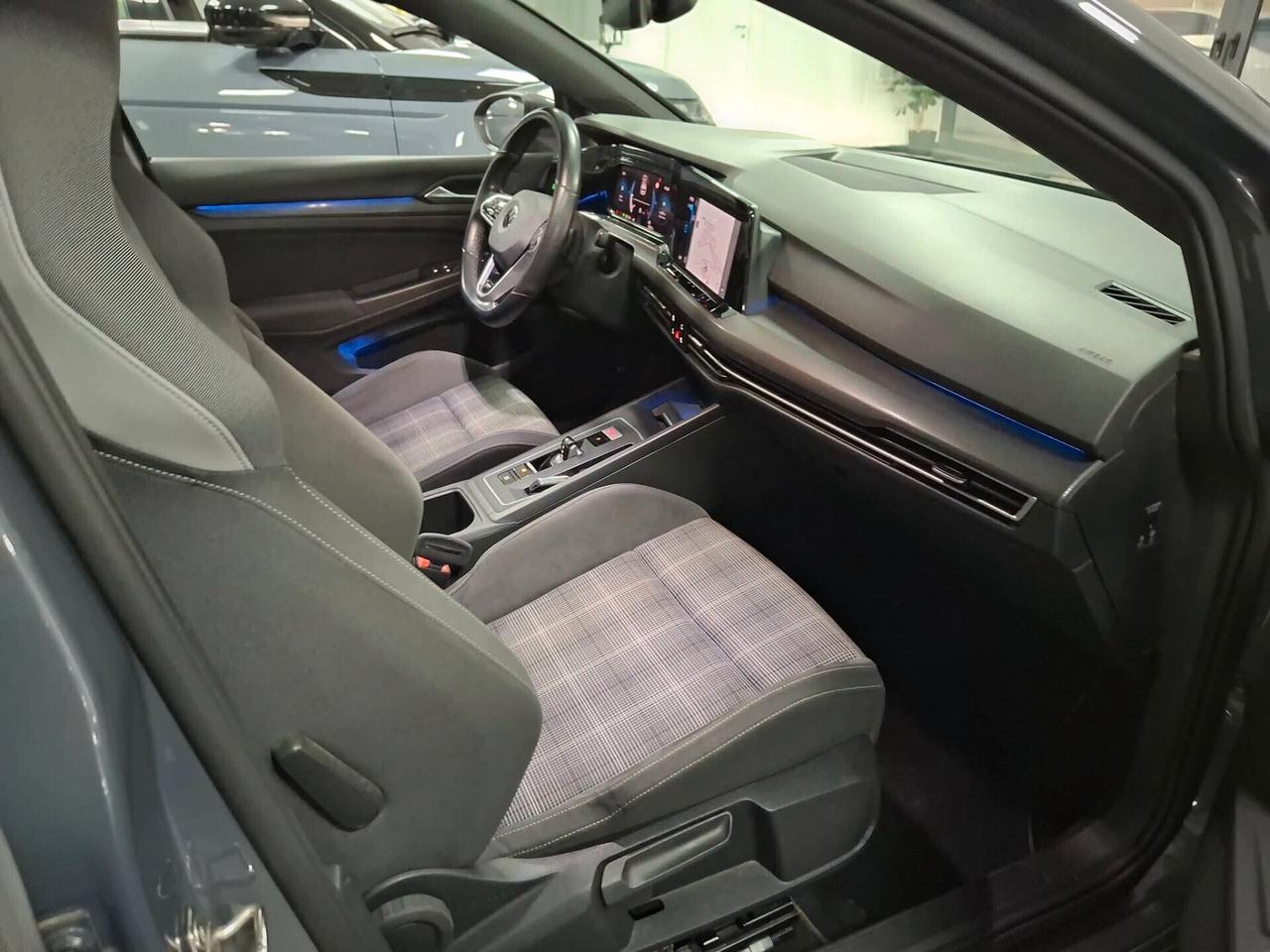 Volkswagen Golf 2.0 TDI DSG GTD 200cv