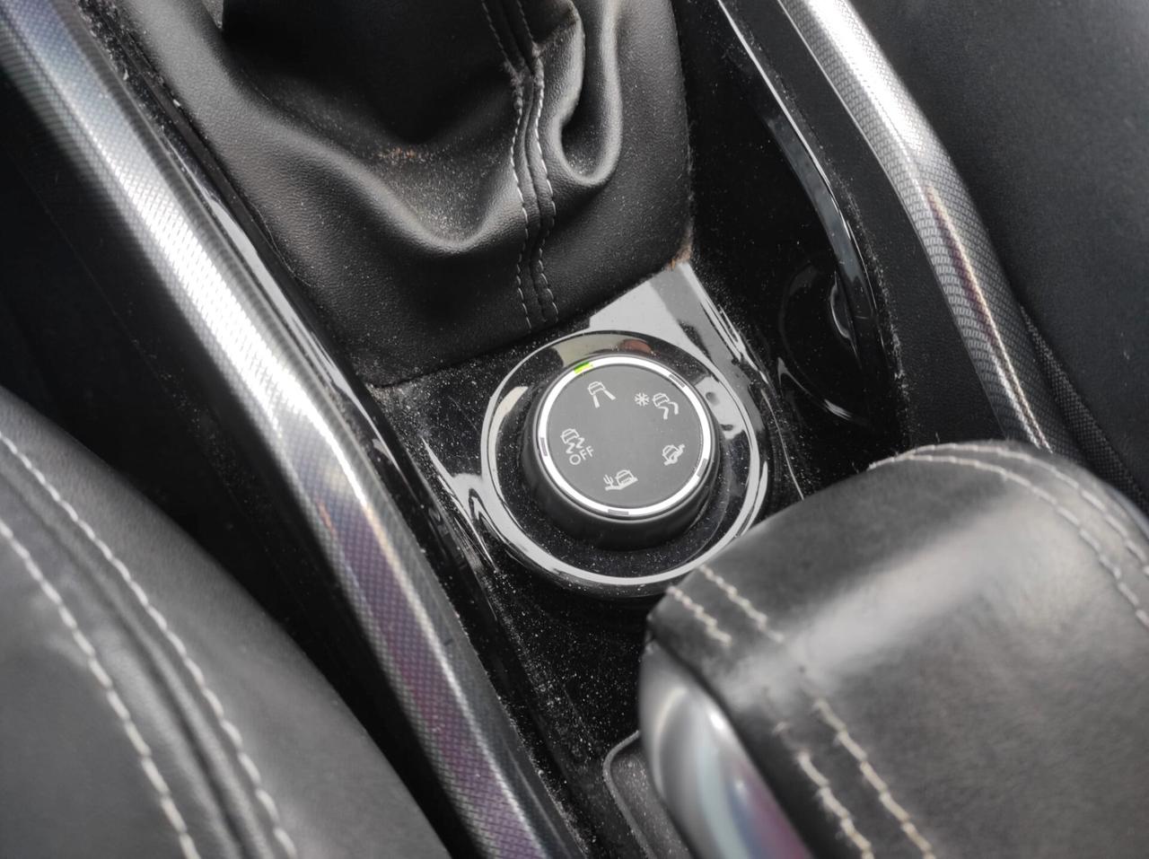 Peugeot 2008 1.6 VTi 120CV Allure