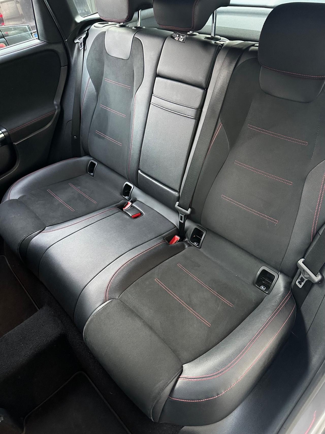 Mercedes-Benz B 180 d Automatic Premium AMG