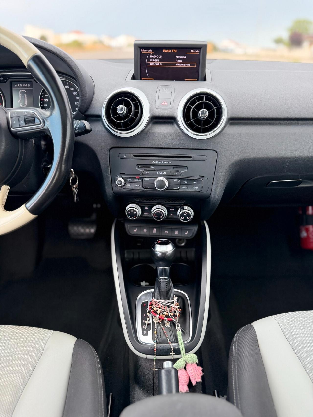 Audi A1 SPB 1.4 TFSI 122cv S tronic*Tetto*Fari