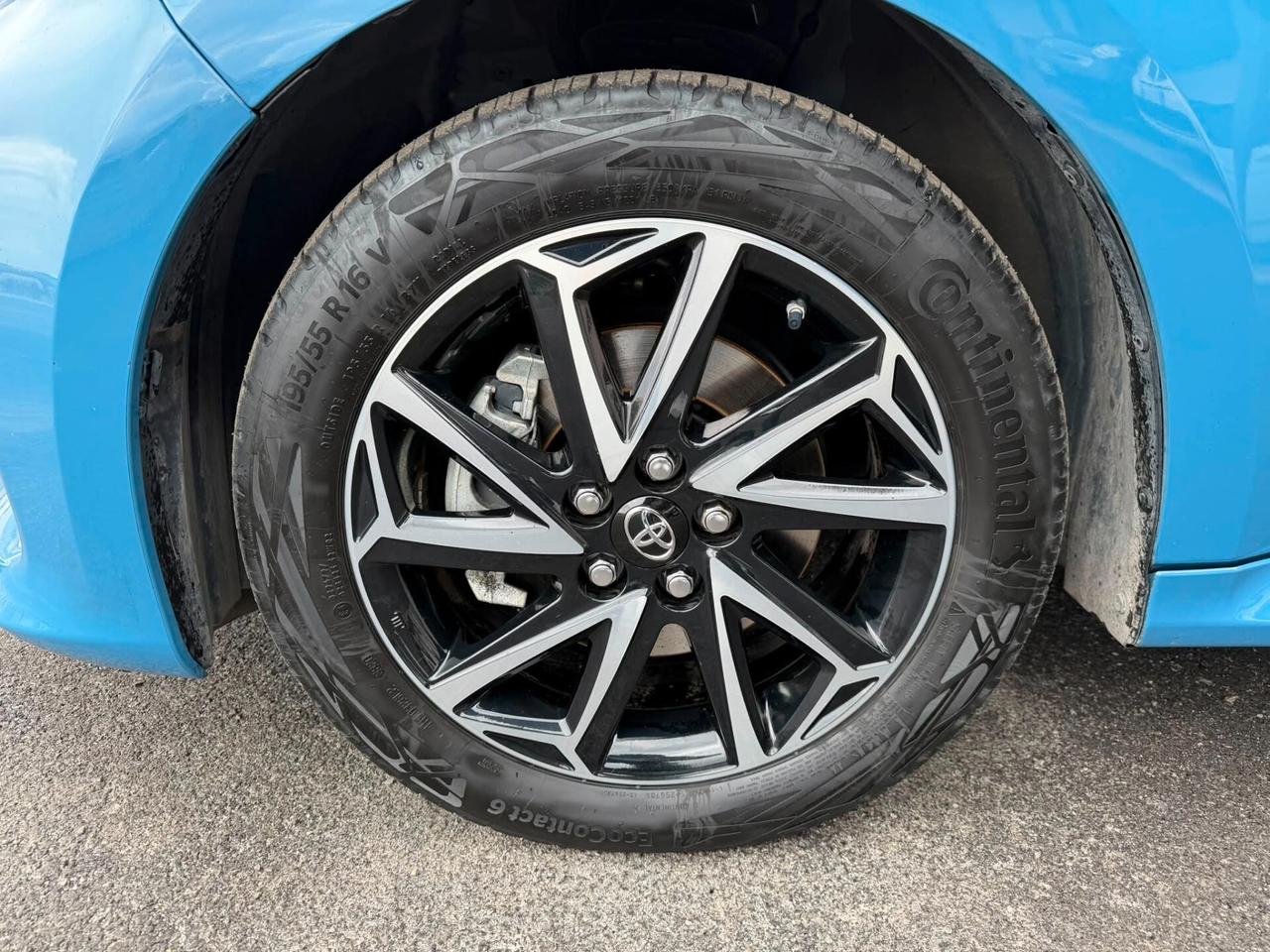 Toyota Yaris 1.5 Hybrid 5 porte Trend