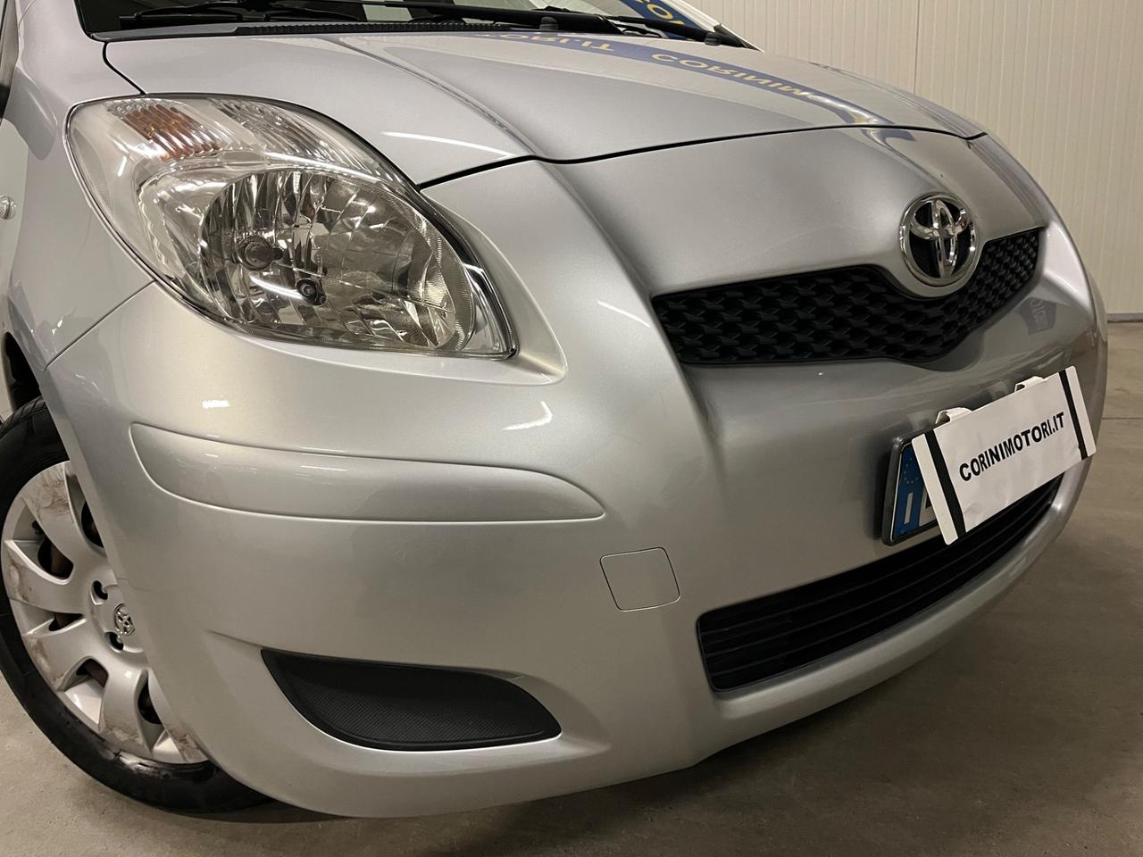 Toyota Yaris 1.0 5 porte Sol