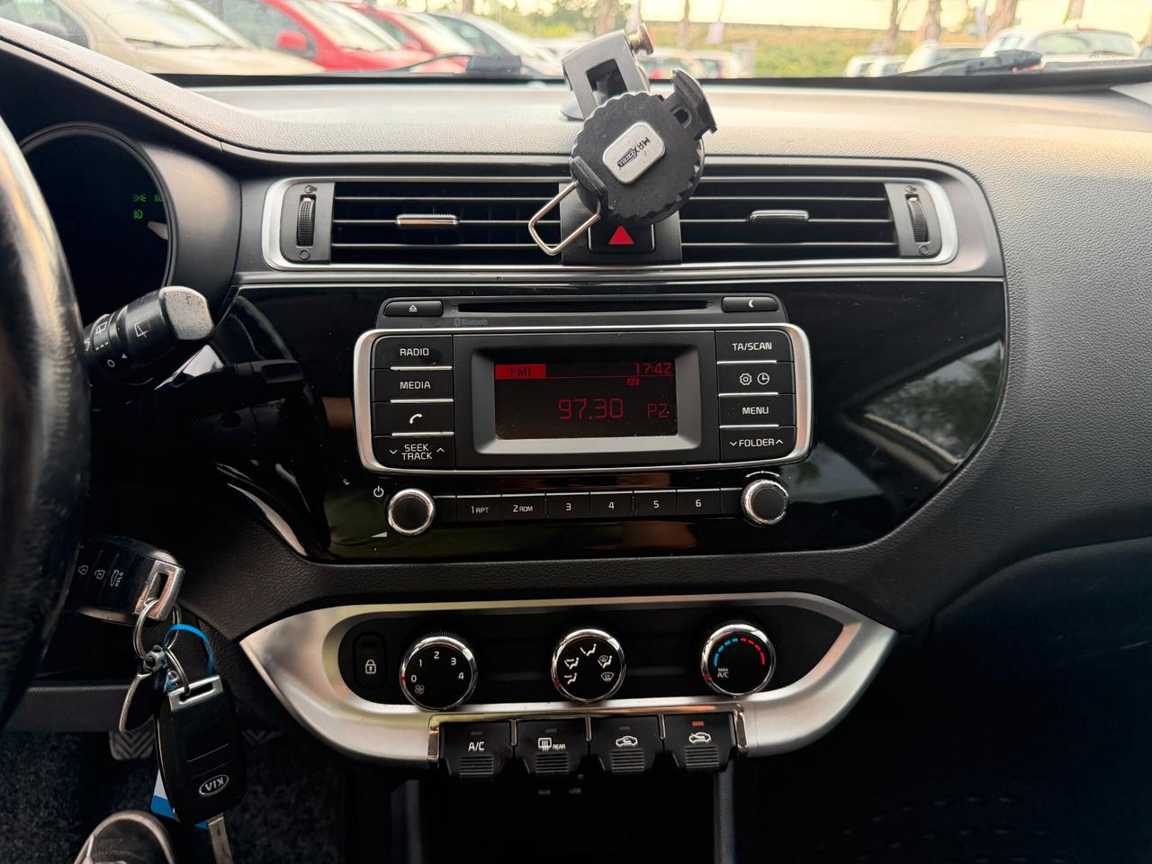 KIA RIO ANNO 2016 1.1 DIESEL 75 CV *GRANDINATA