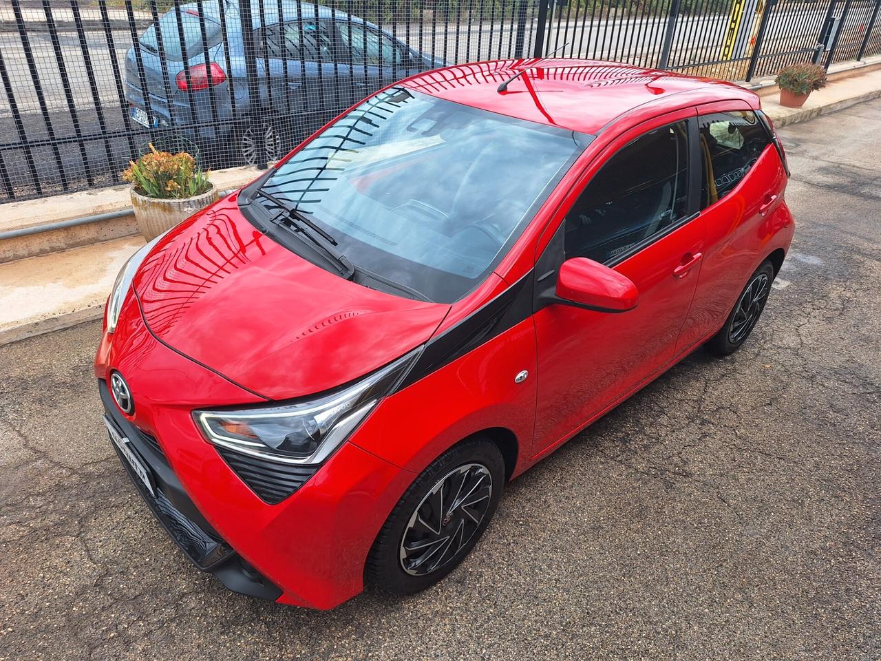 Toyota Aygo 1.0 VVT-i 5 porte x-play 2019
