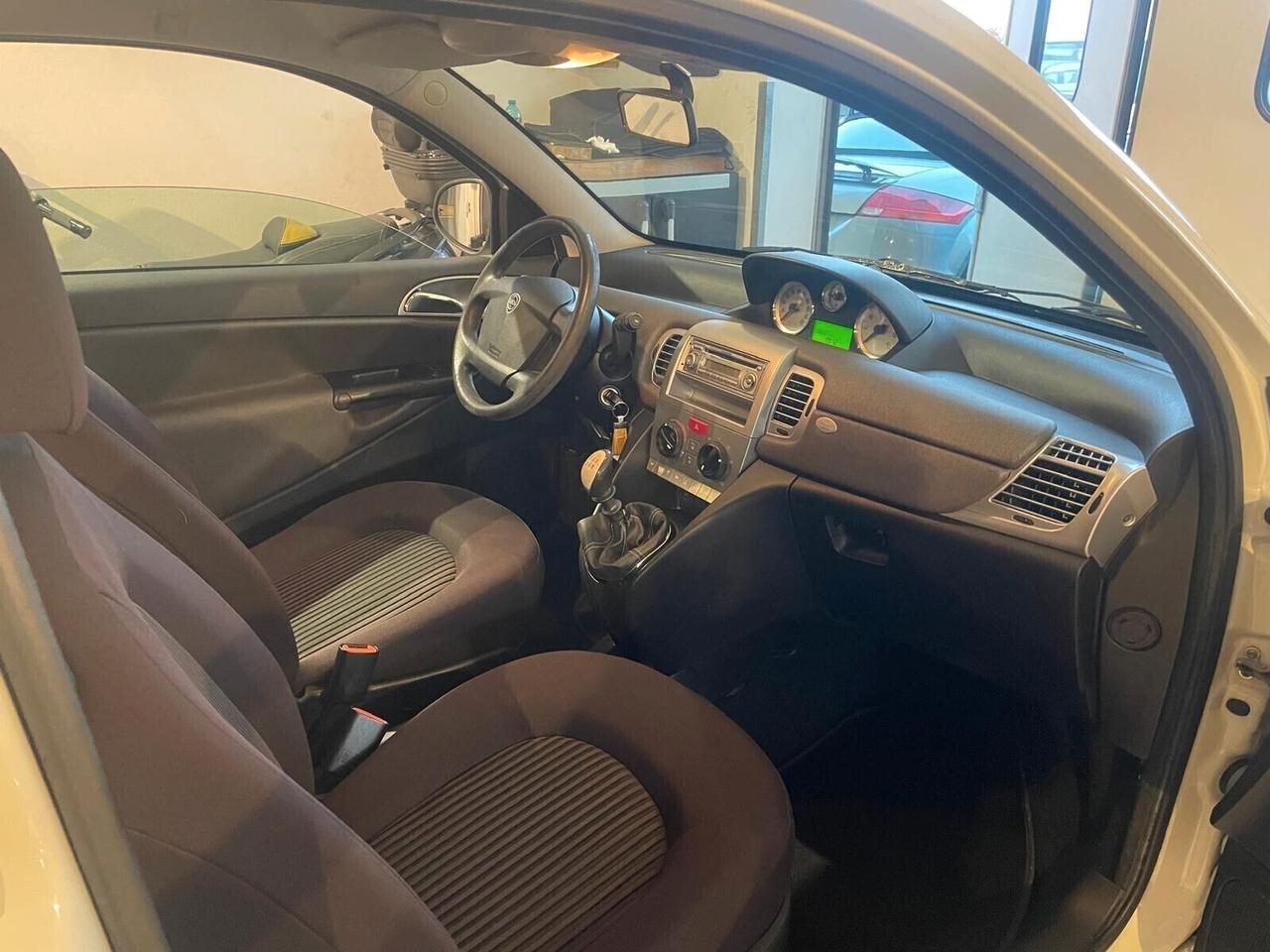 Lancia Ypsilon 1.2 69 CV Elle