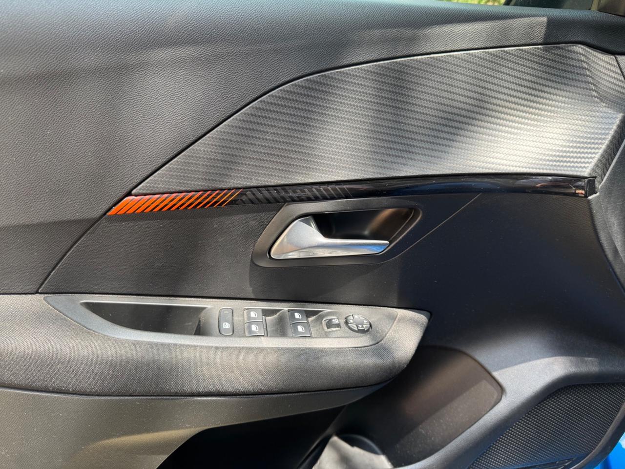 Peugeot 208 motore elettrico 136 CV 5 porte Active Pack