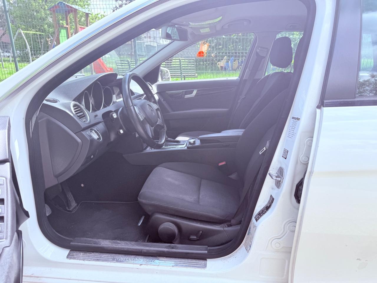 Mercedes-benz C 220 CDI - 150 MILA KM REALIIIIIIIII