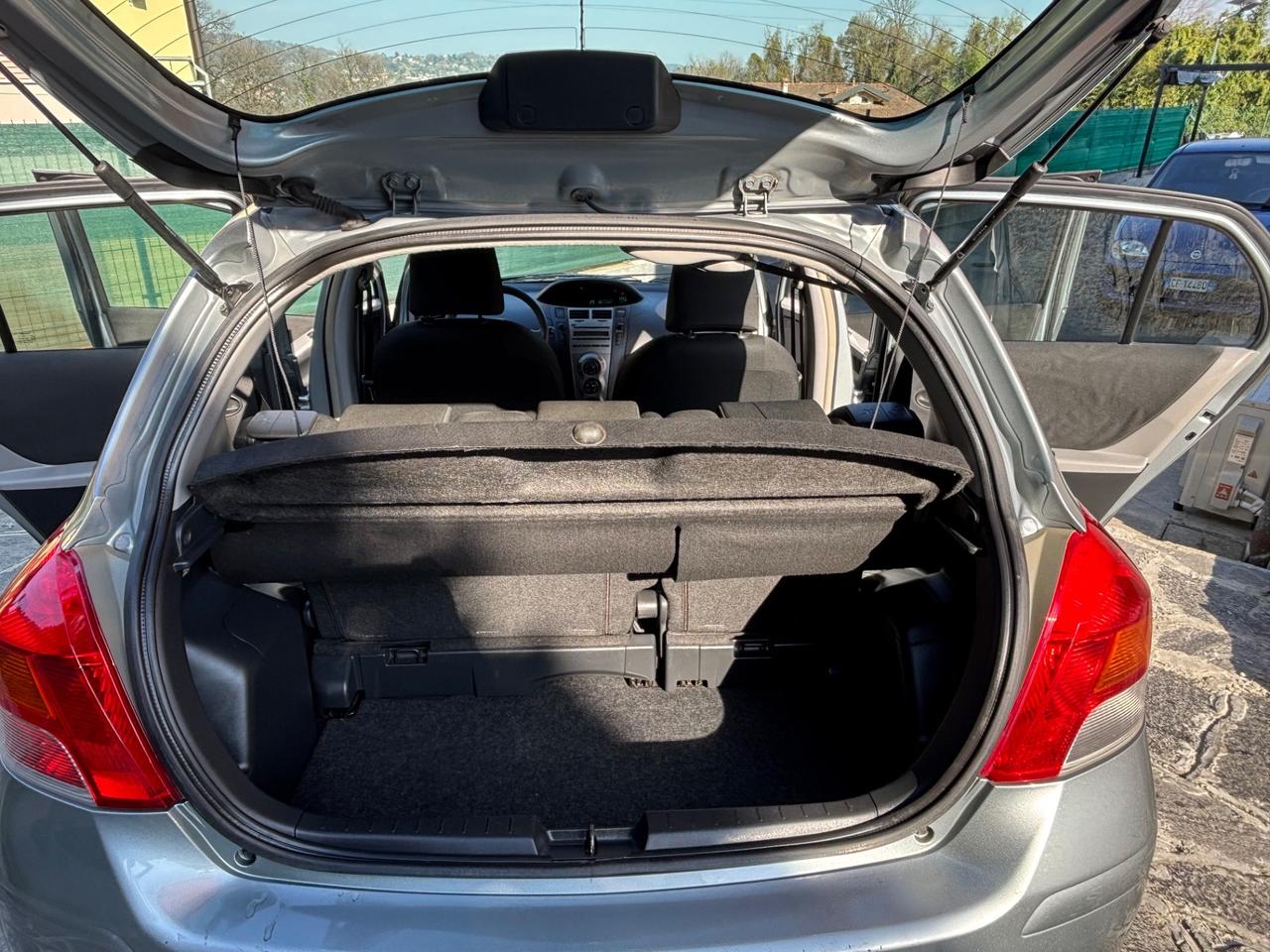 Toyota Yaris 1.0 5 porte Sol