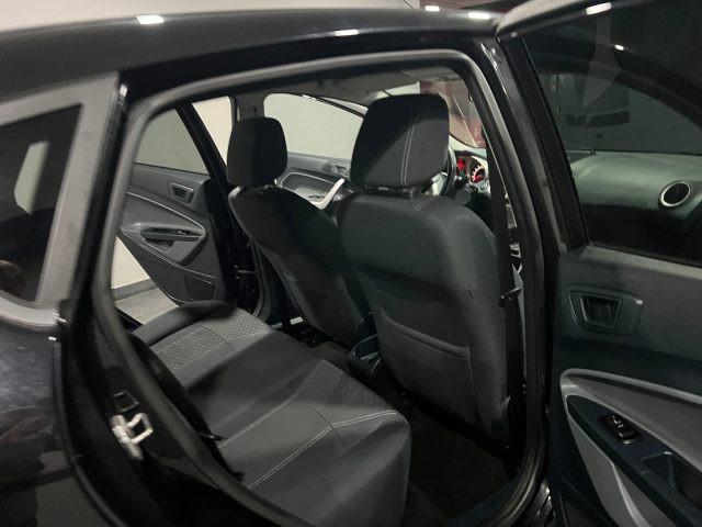 FORD Fiesta 1.2 16V 5 porte Titanium