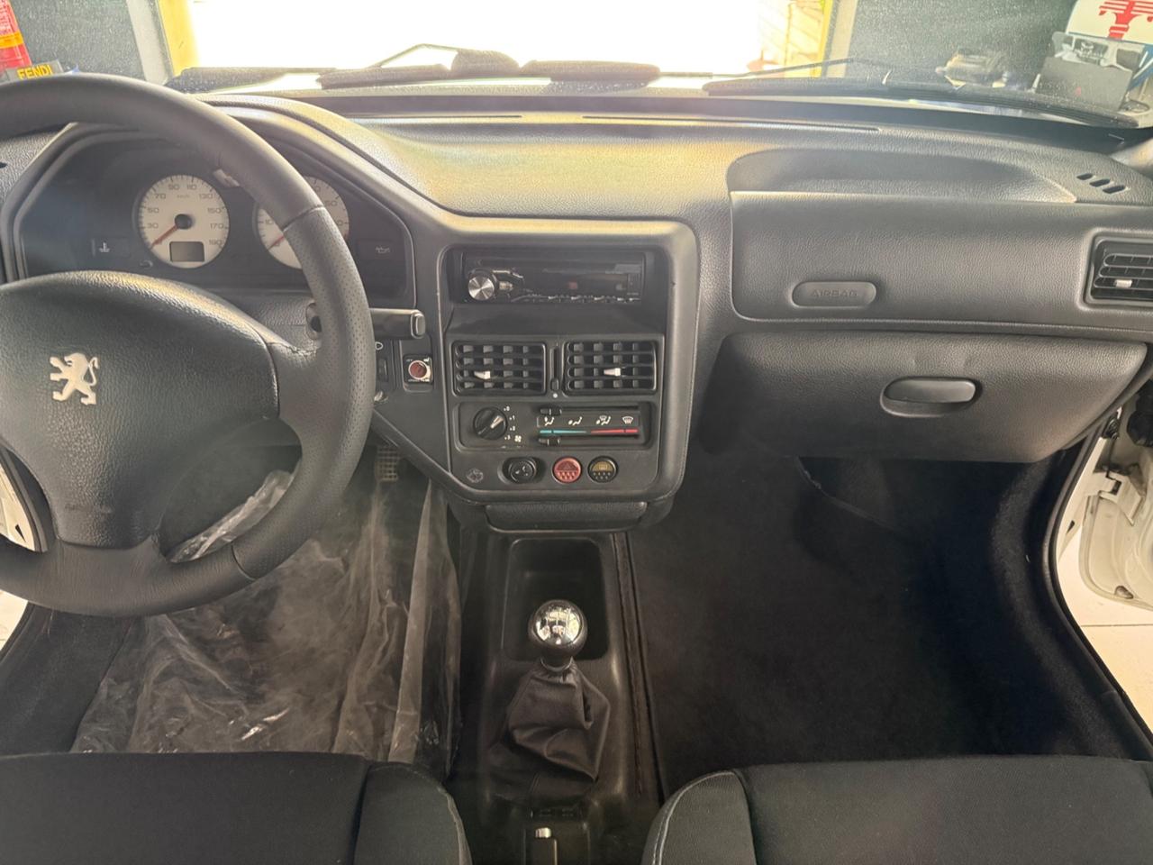 Peugeot 106 1.4i cat 3 porte Sport