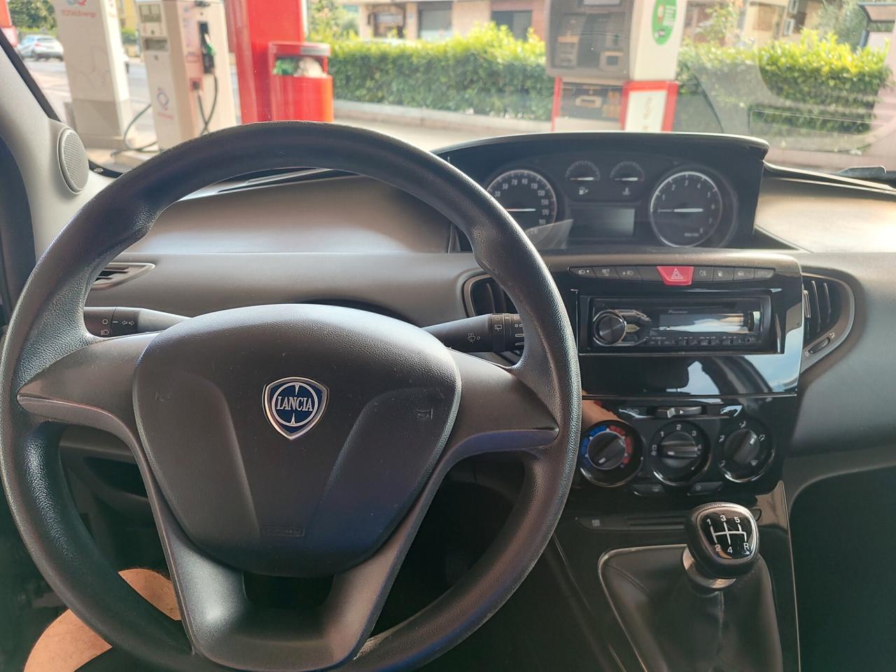Lancia Ypsilon 1.2 GPL EURO 6 ANNO 2017 ECOCHIC GOLD
