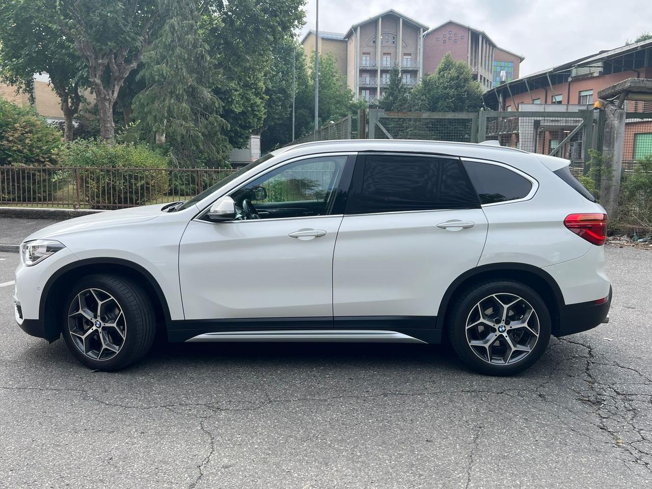 Bmw X1 18 d xLine #11134