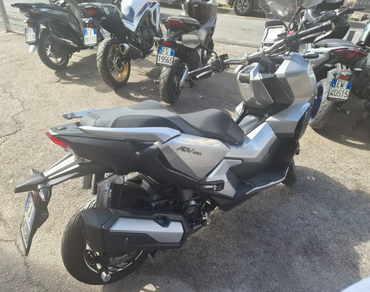 Honda ADV 350