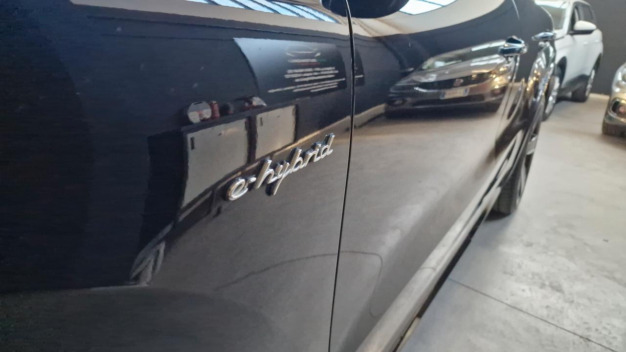 Porsche Cayenne 3.0 V6 E-Hybrid