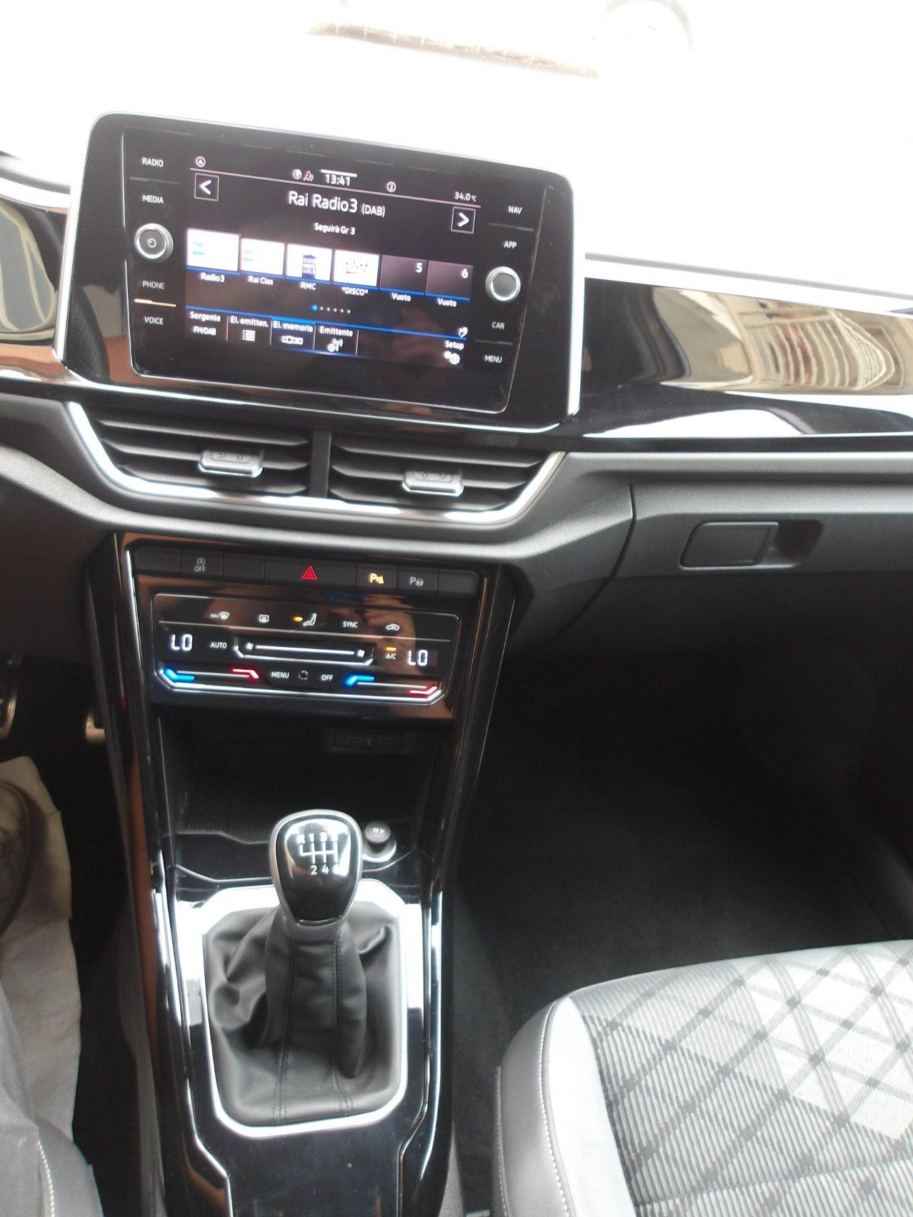 Volkswagen T-Roc 2.0 tdi R-Line 115cv