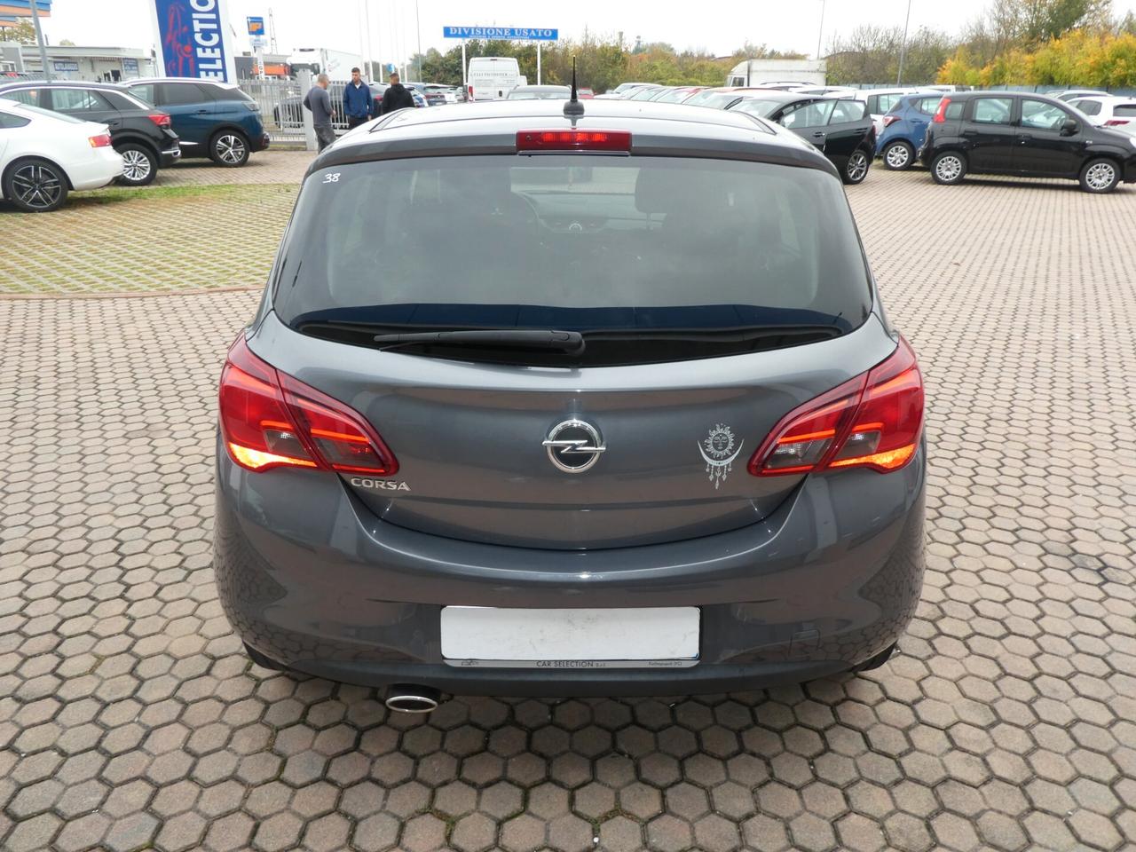 Opel Corsa 1.4 90CV GPL Tech 5 porte OK NEOPATENTATI