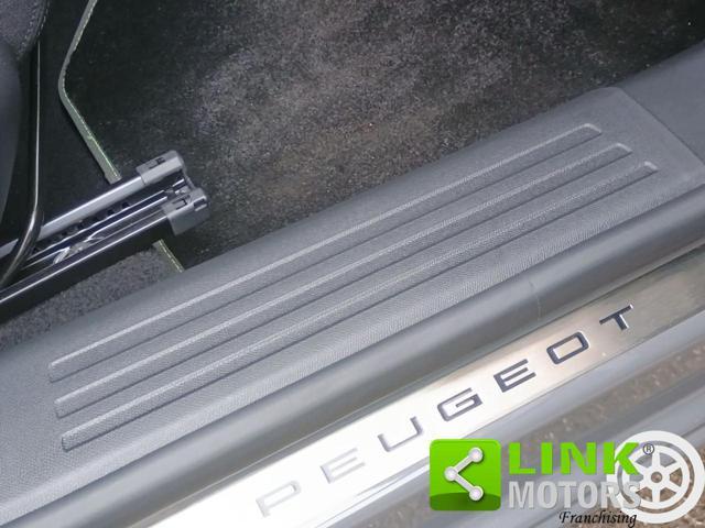 PEUGEOT 2008 BlueHDi 130 S&S EAT8 GT