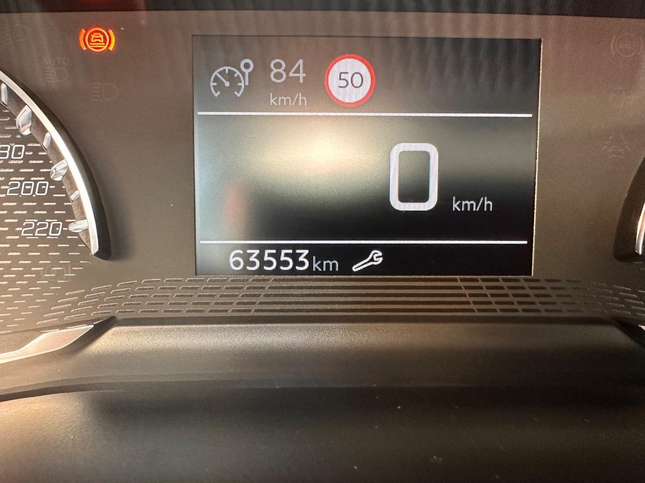 Peugeot 2008 PureTech 100 S&S Active Pack Business - Navi