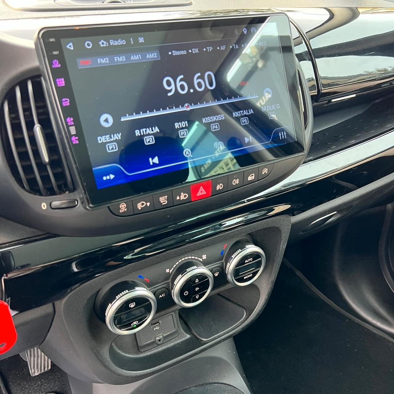 Fiat 500L 1.6 120CV MTJ TREKKING NAVI TETTO APPLE CARPLAY