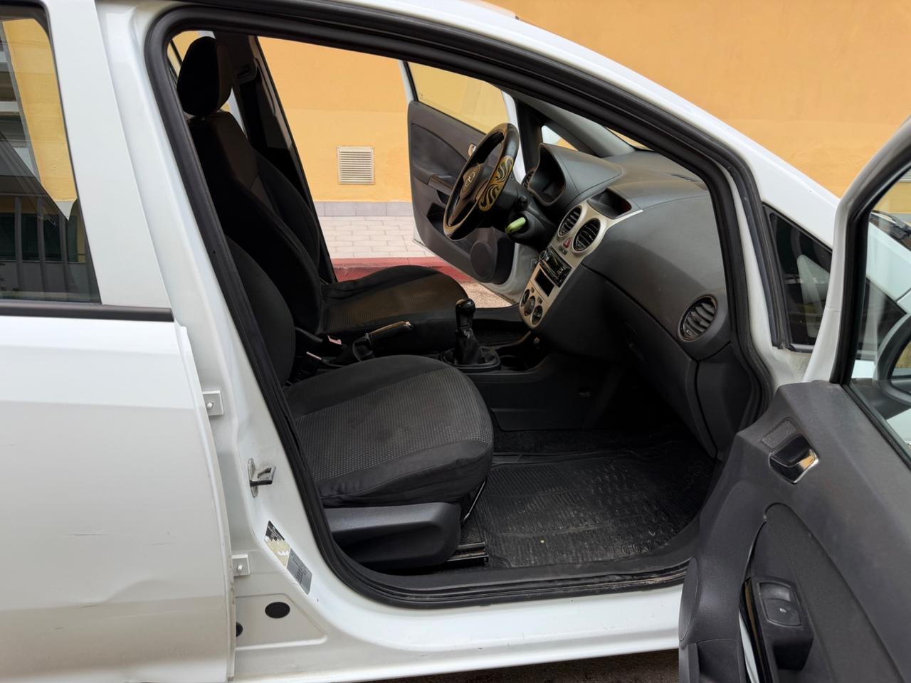 Opel Corsa 1.2 80CV 5 porte GPL-TECH Club