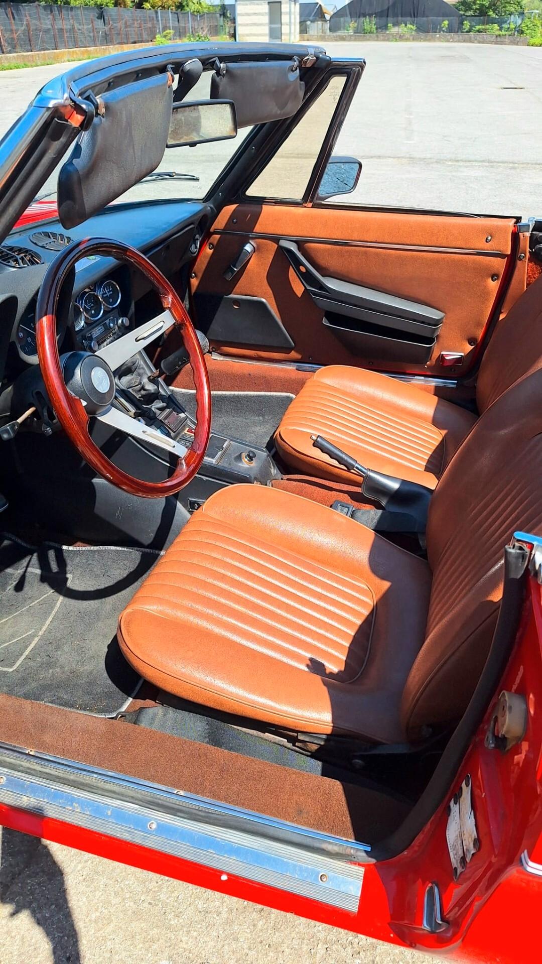 Alfa Romeo Spider Duetto 2.0 Veloce NIKI LAUDA N° 154 di 350 Prodotte