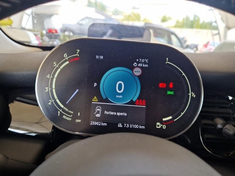 MINI COOPER CLASSIC 5 PORTE BERLINA