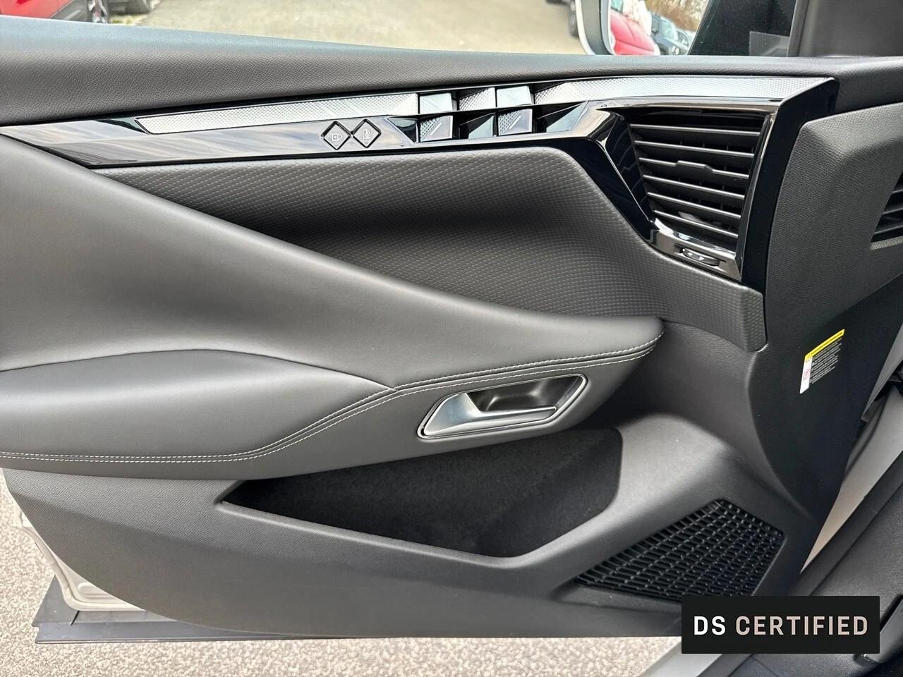 Ds DS4 4 E-Tense 225 Cross Trocadero