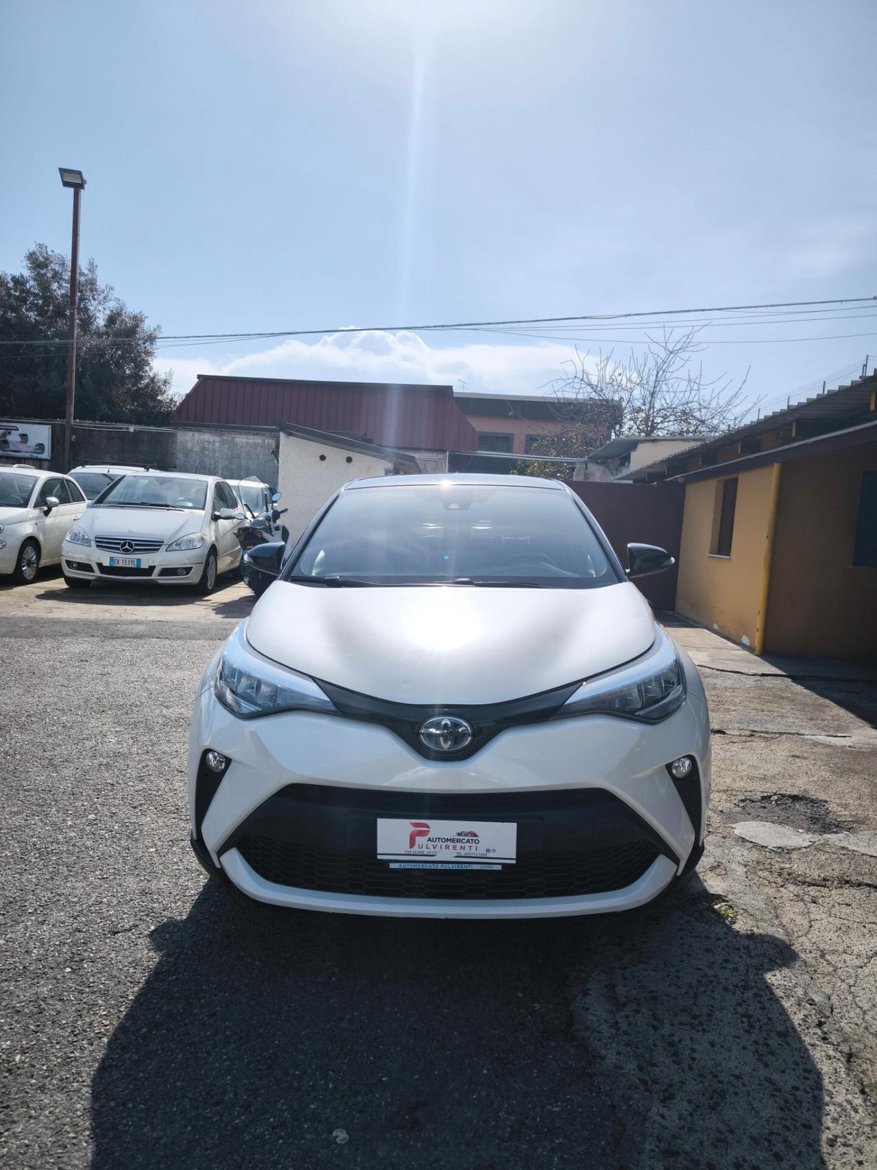 Toyota C-HR 2.0 Hybrid E-CVT Style