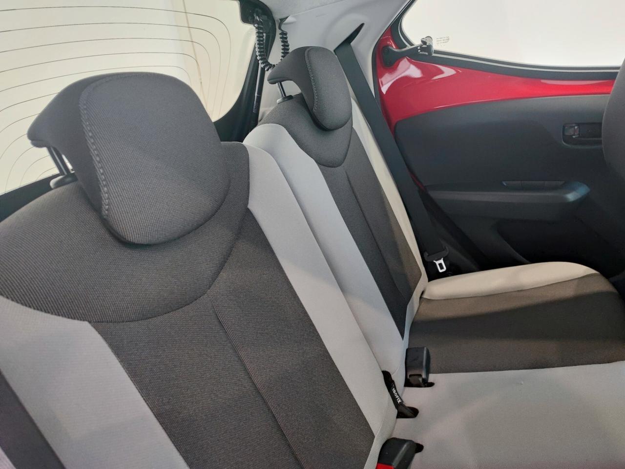 Toyota Aygo 1.0 VVT-i 5 porte x-clusiv