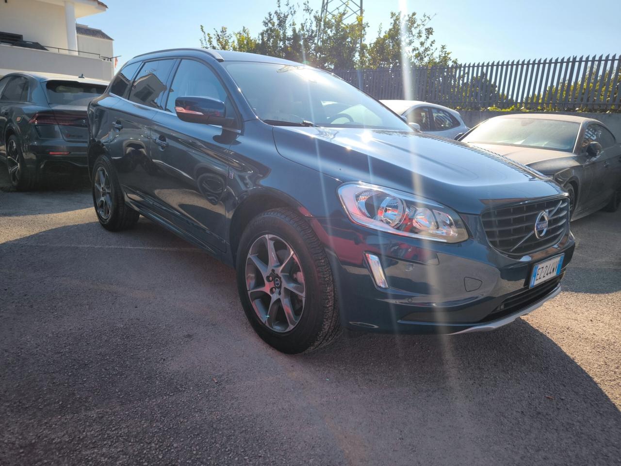 Volvo XC 60 XC60 D3 Geartronic R-design Momentum