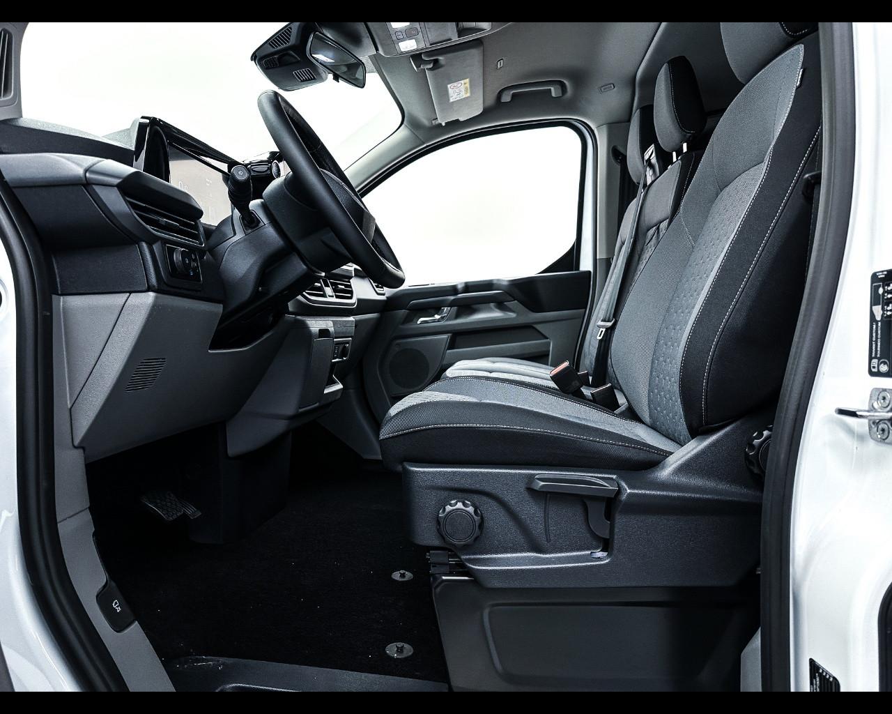 FORD Tourneo Custom 2ªs - Tourneo Custom 320 2.0 EcoBlue 170CV aut. PL Titanium