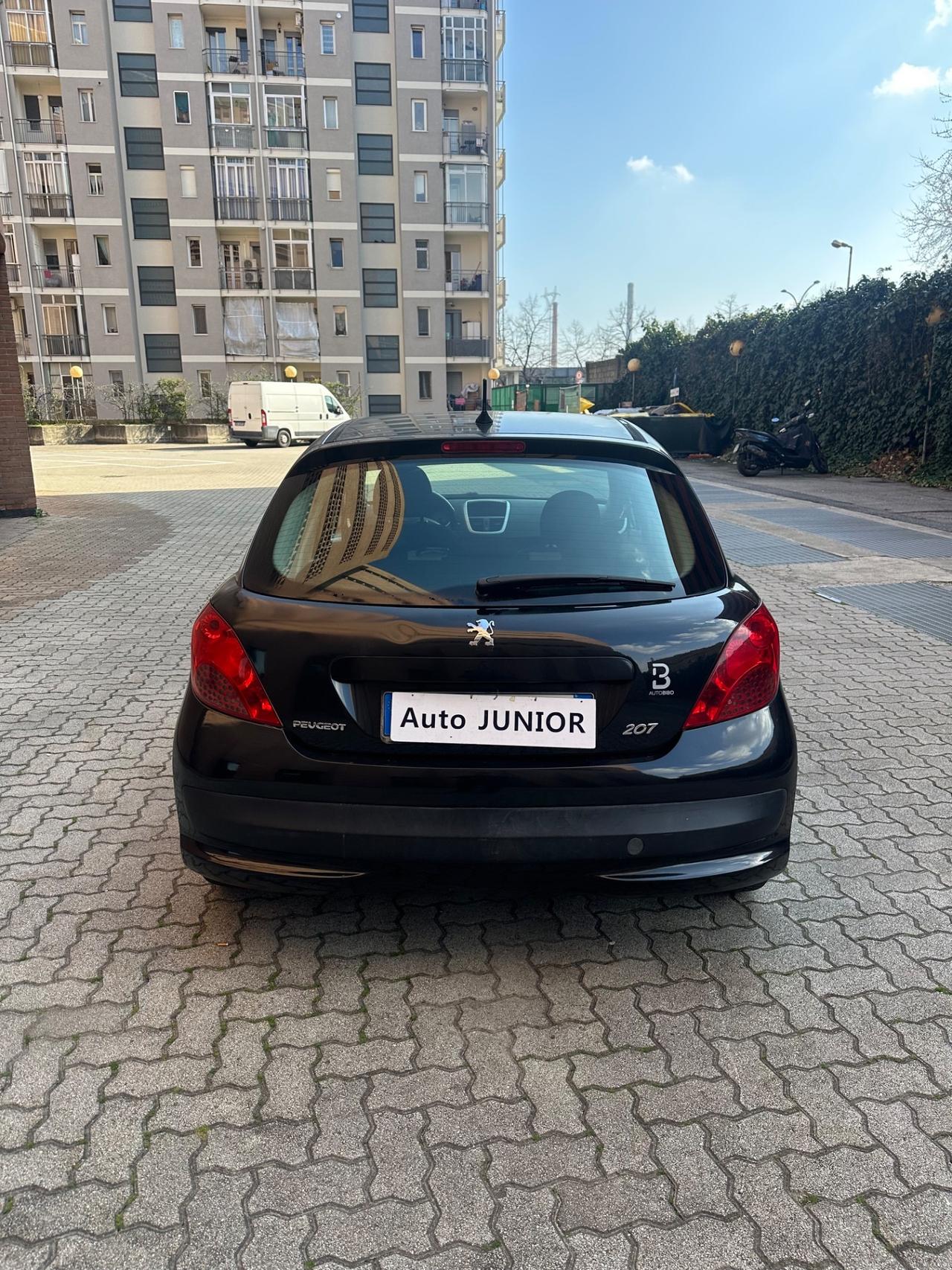 Peugeot 207 1.4 VTi 95CV 5p. X Line