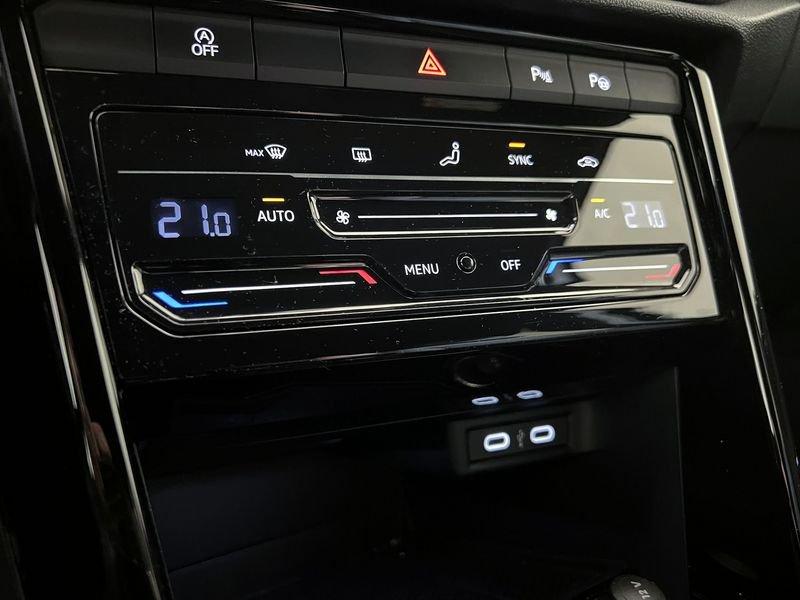Volkswagen T-Roc T-Roc 2.0 tdi R-Line 150cv dsg