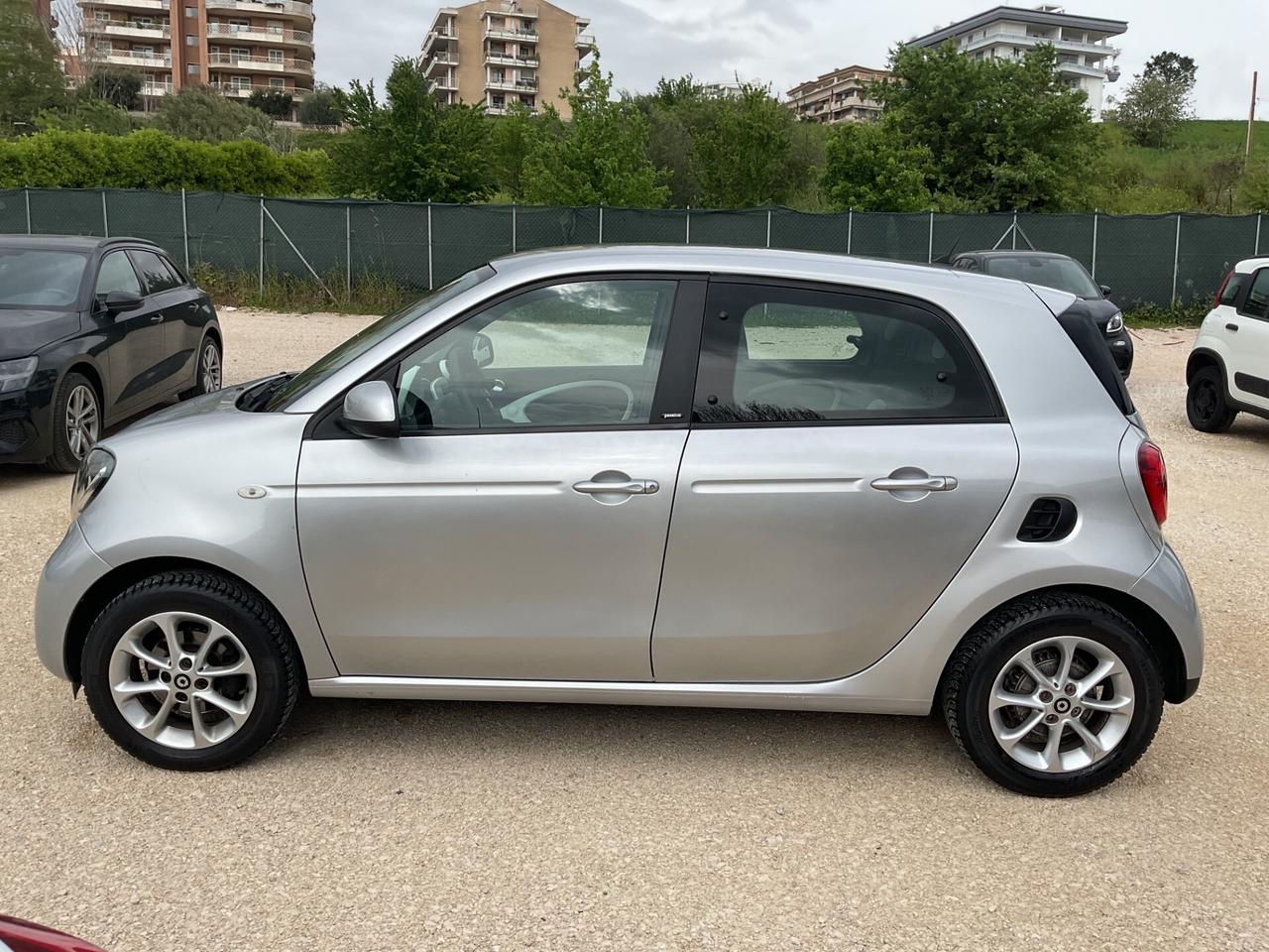 Smart ForFour 70 1.0 Passion