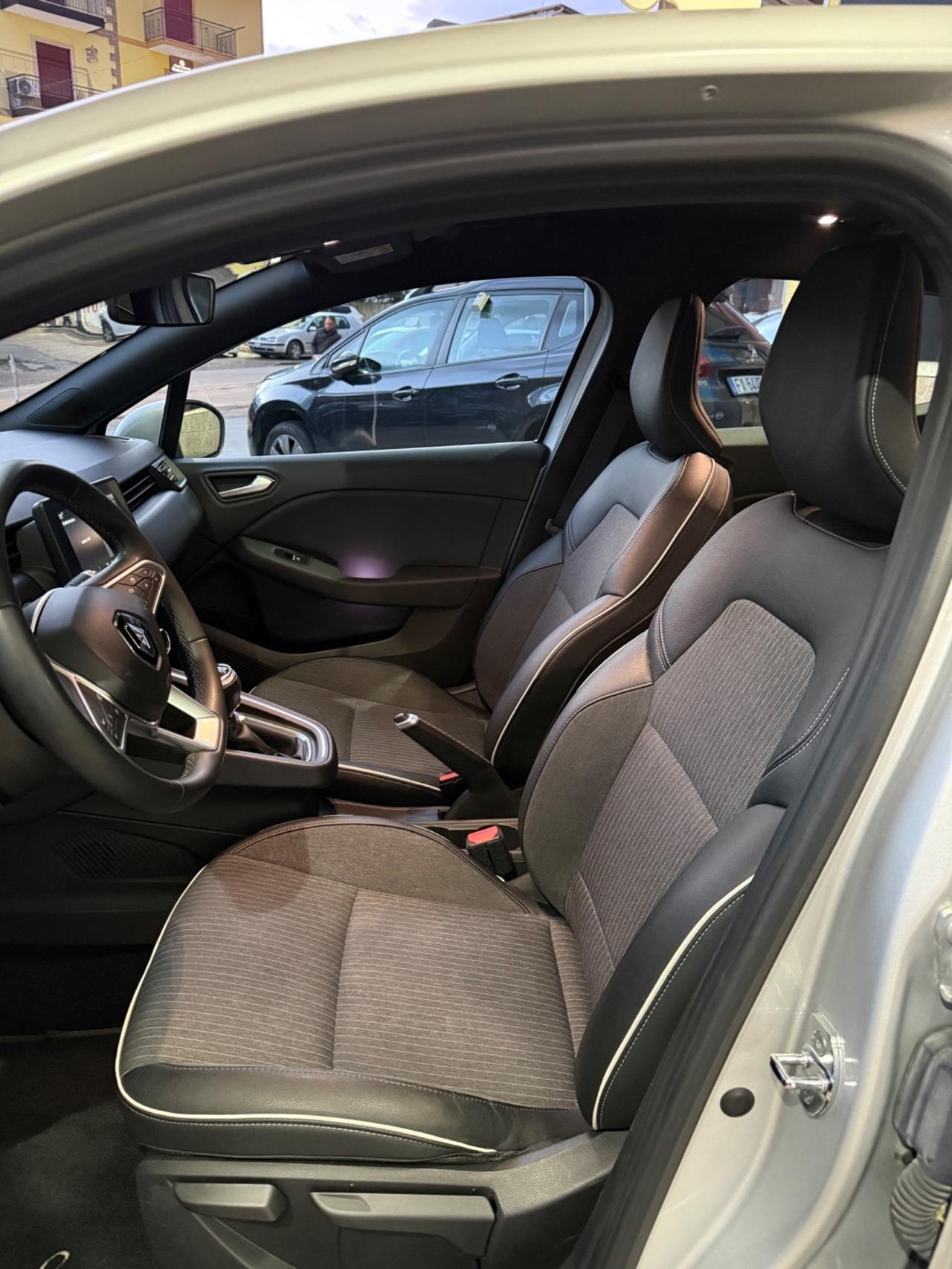 Renault Clio TCe 100 CV GPL 5 porte Intens full full optional