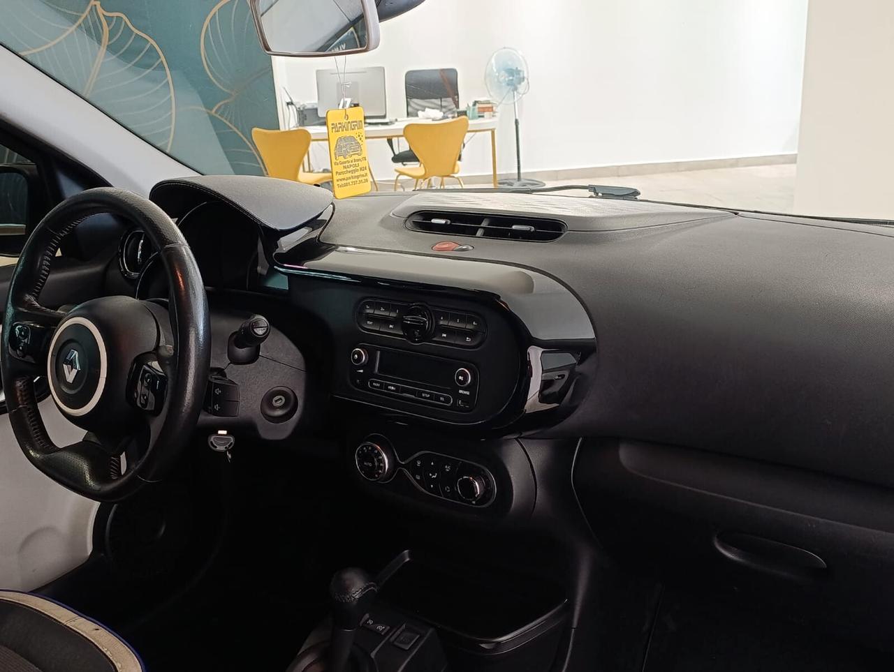 RENAULT TWINGO BENZINA ANNO 2016 AUTOMATICA