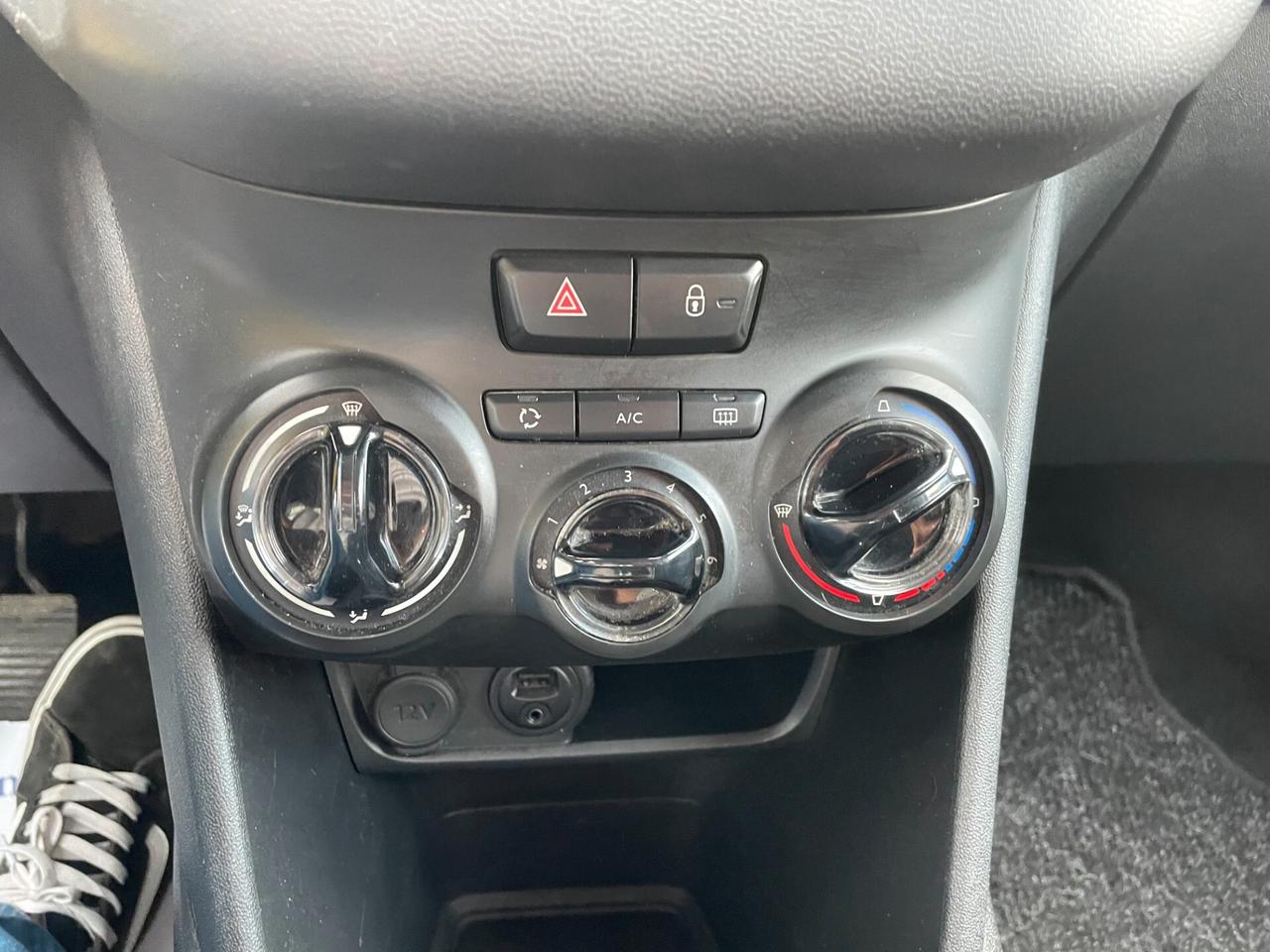Peugeot 208 1.4 HDi 68 CV 5 porte Allure DISTRIBUZIONE NUOVA