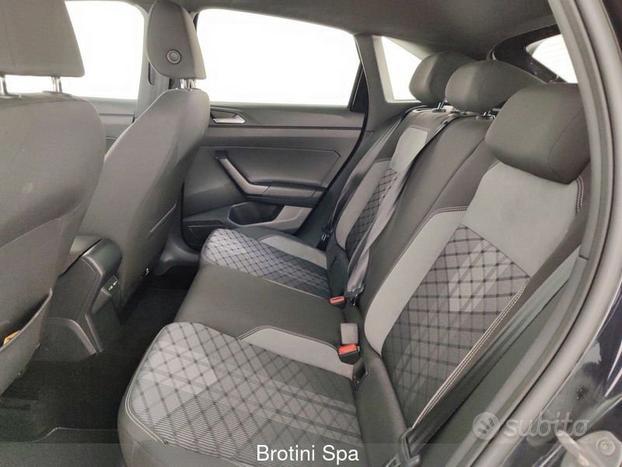 Volkswagen Taigo 1.0 TSI 110 CV R-Line