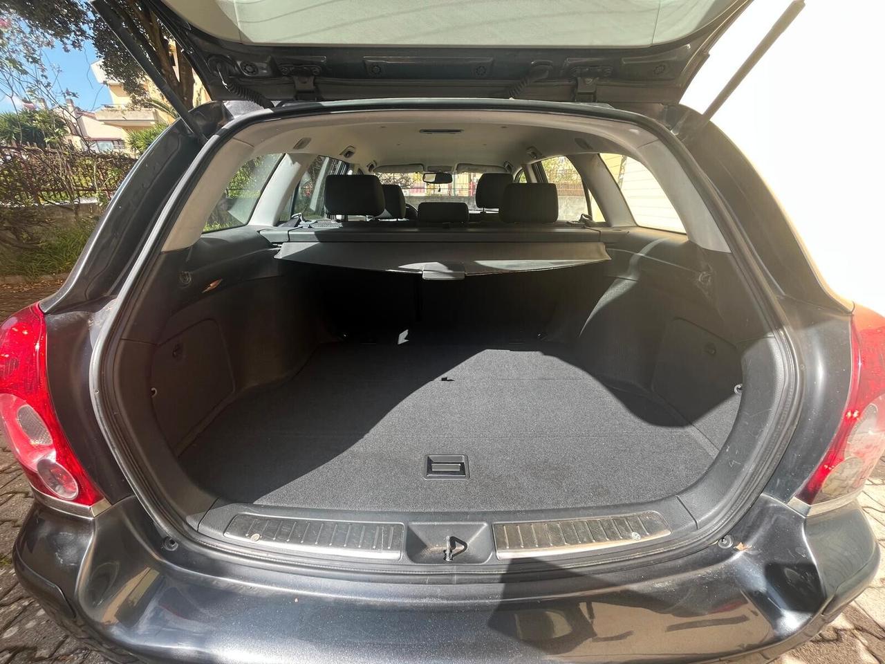 Toyota Avensis 2.2 D-4D 16V Station Wagon