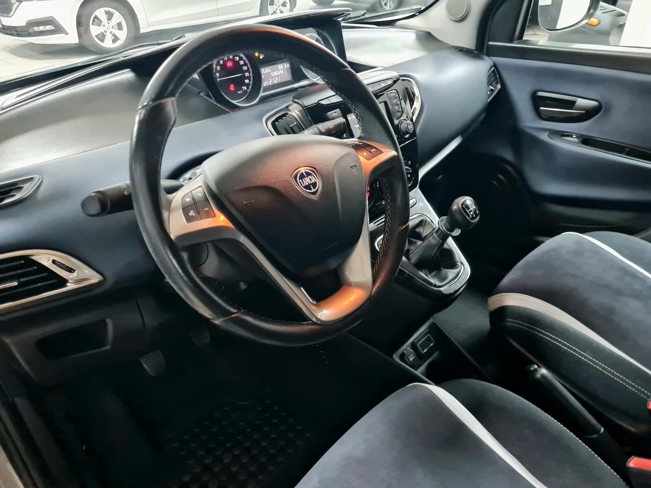 LANCIA YPSILON 1.2 69 CV 5 p. Mya