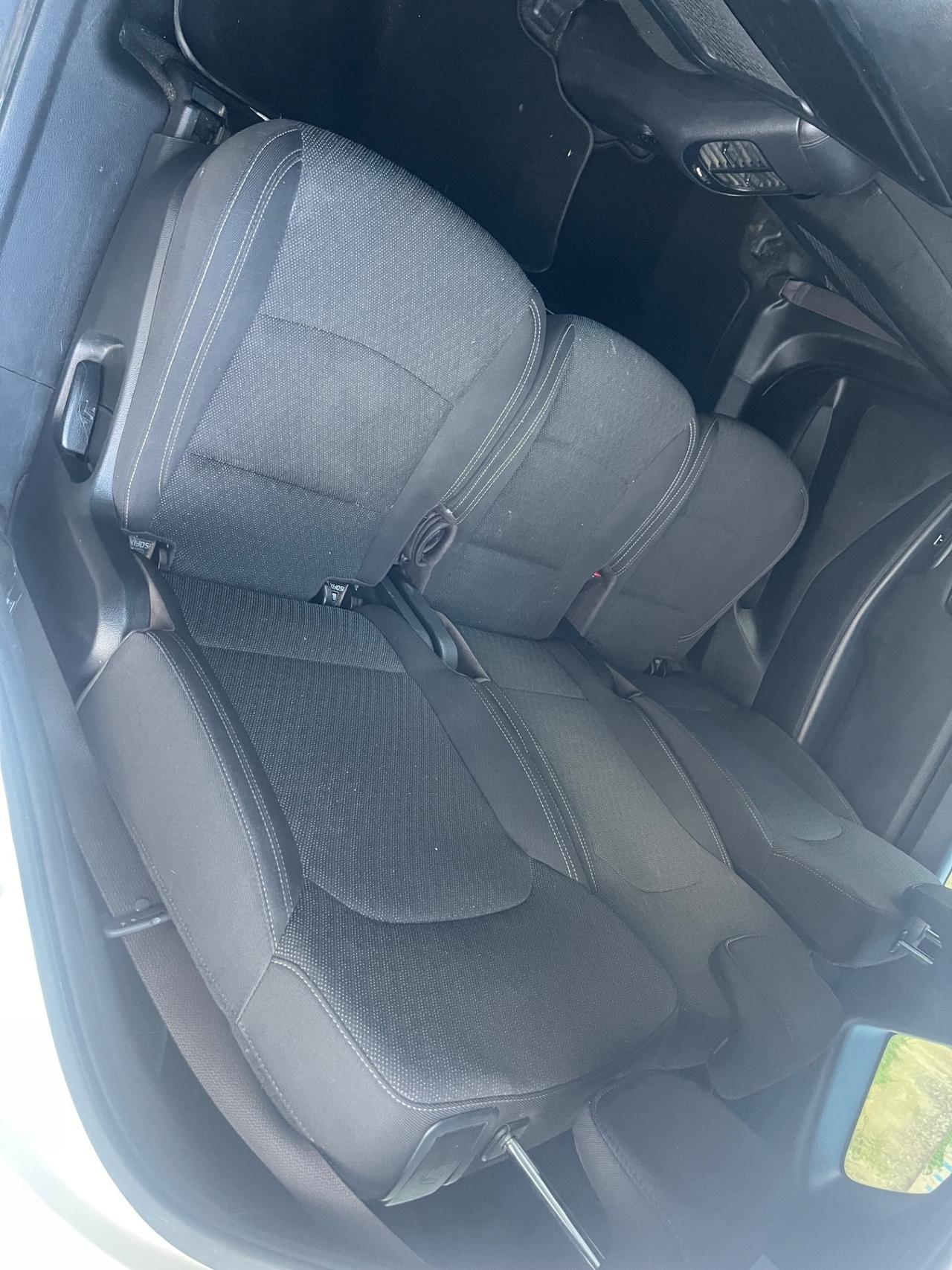Kia Carens 1.7 CRDi 115 CV Business Class