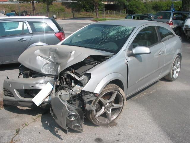 Opel Astra GTC 1.9 16V CDTI 150CV Sport