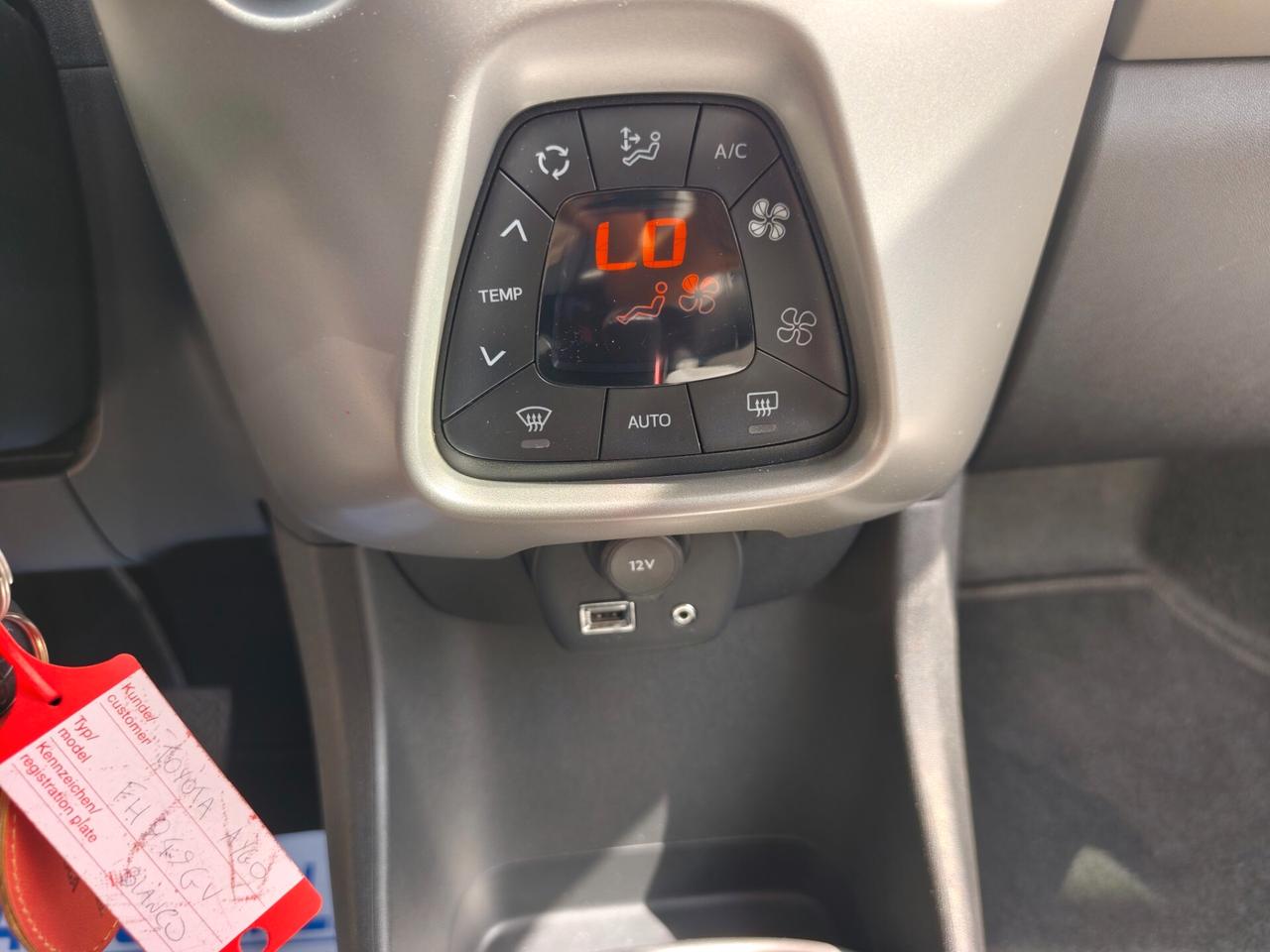 Toyota Aygo 1.0 BENZINA KM 83000 x-play