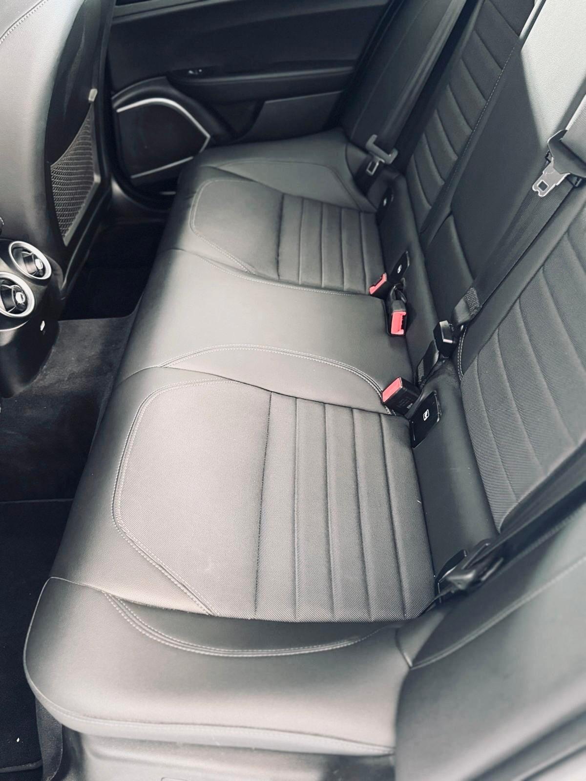 Alfa Romeo Giulia 2.2 Turbodiesel 160 CV AT8 Executive
