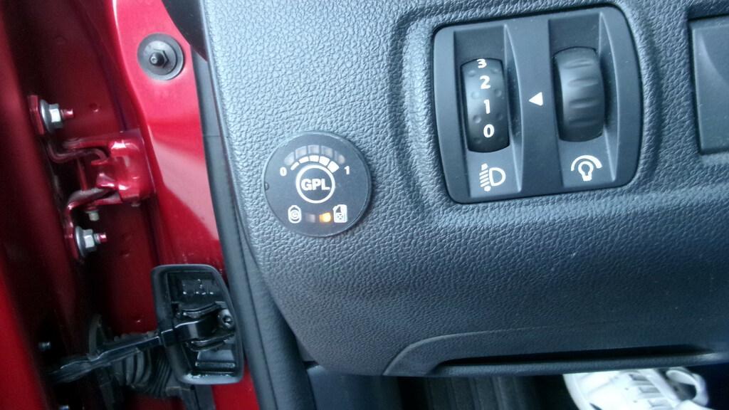 Renault Clio 5 Porte 0.9 TCe Moschino Intens