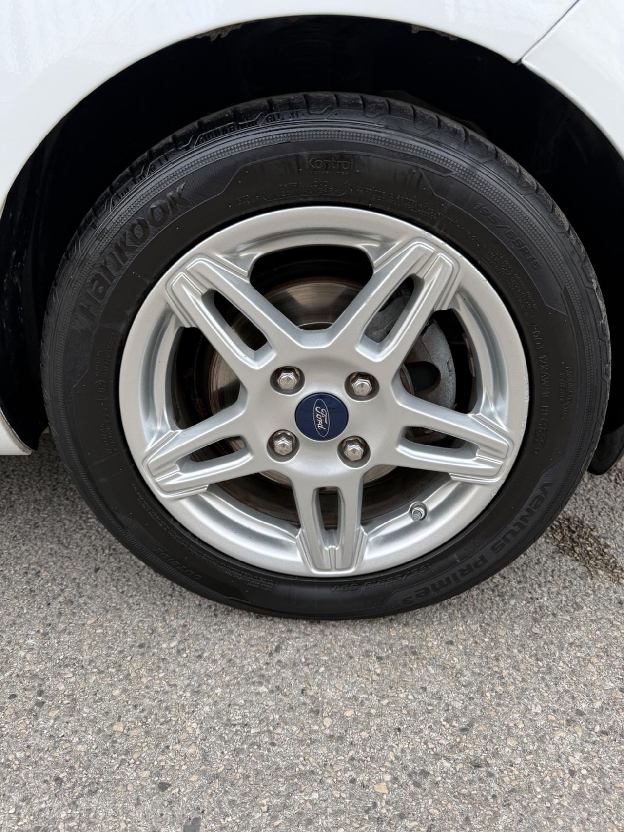 Ford Fiesta 1.5 TDCi 75CV 5 porte Titanium