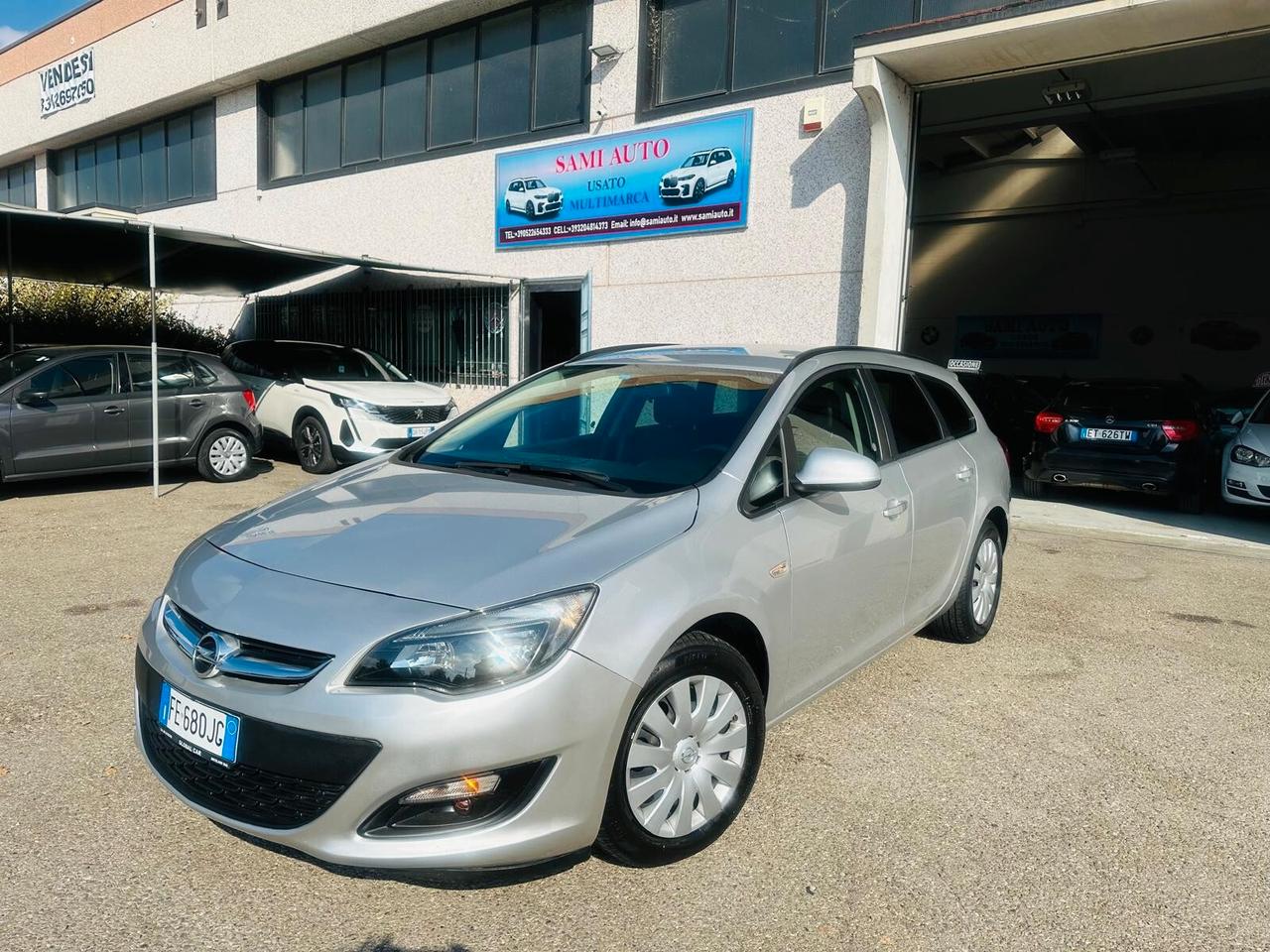 Opel Astra 1.4 Turbo 140CV Sports Tourer GPL Tech Cosmo